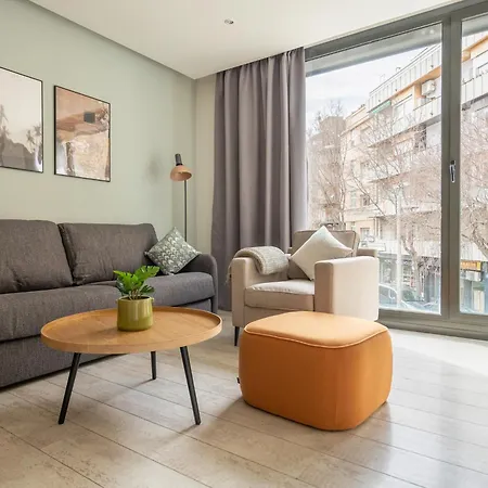 Limehome Rector Triado برشلونة