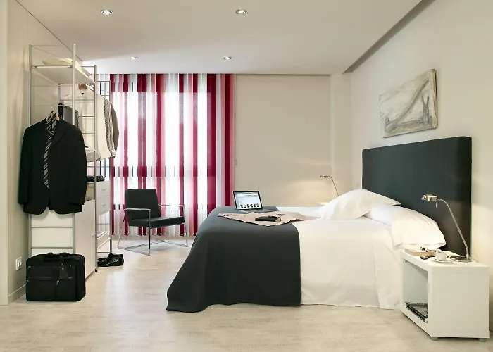 Limehome Rector Triado 바르셀로나