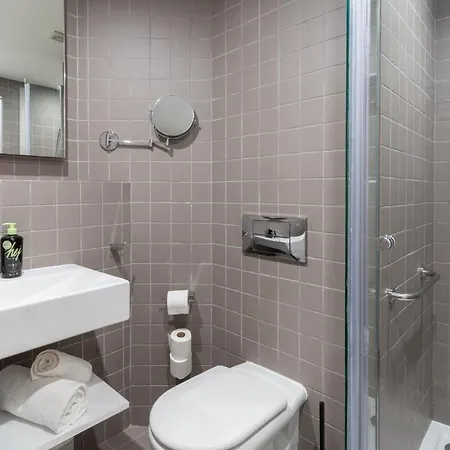 Limehome Rector Triado Apartmán