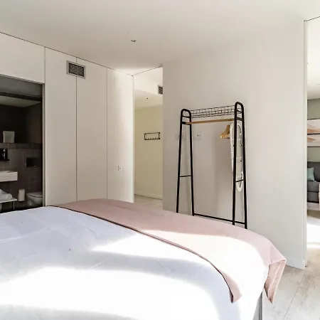 Limehome Rector Triado * Barcelona