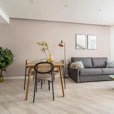 Apartment Limehome Rector Triado