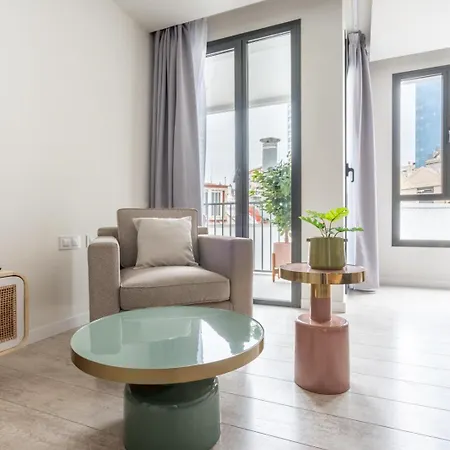 Limehome Rector Triado * Barcelona
