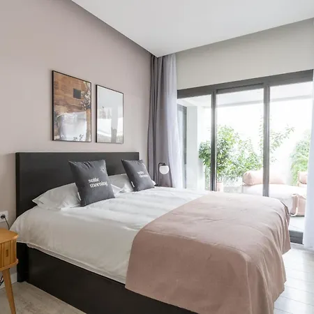 Limehome Rector Triado Apartmán *