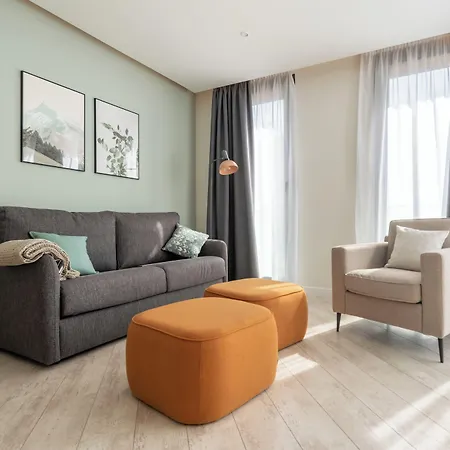 Limehome Rector Triado