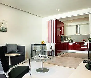 Limehome Rector Triado *