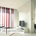 Limehome Rector Triado Appartement *