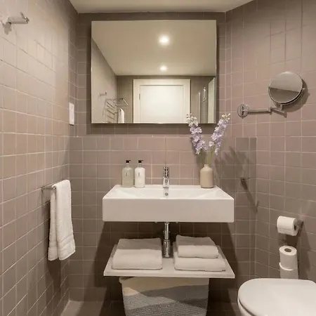 Limehome Rector Triado