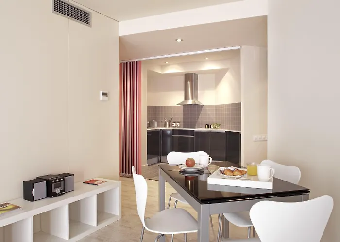 Limehome Rector Triado