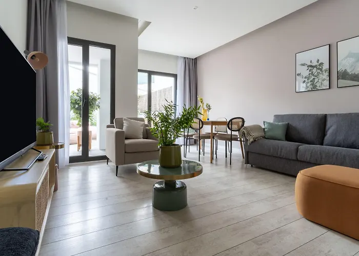Limehome Rector Triado *